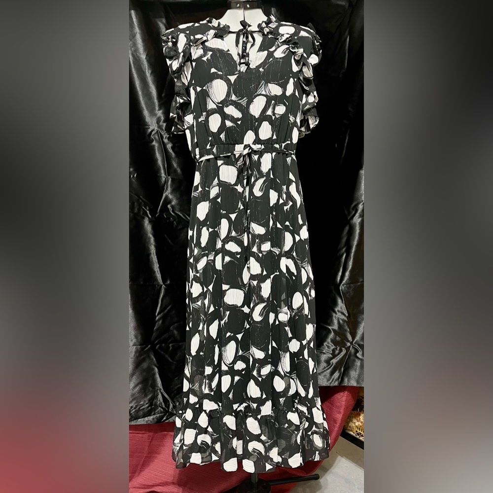 Calvin Klein Wo Sz 14 Black & White Circular Abstract pattern Maxi Dress